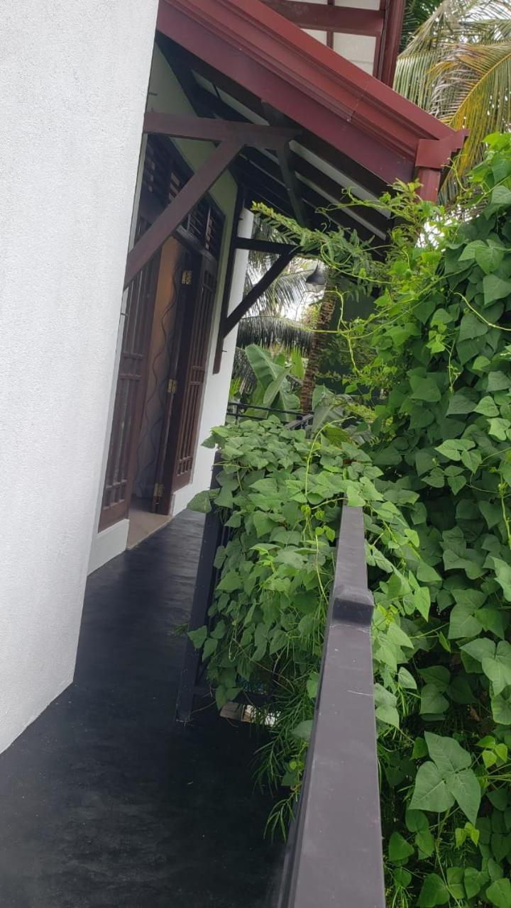 Villa Huvan Gonapinuwala West Exterior photo
